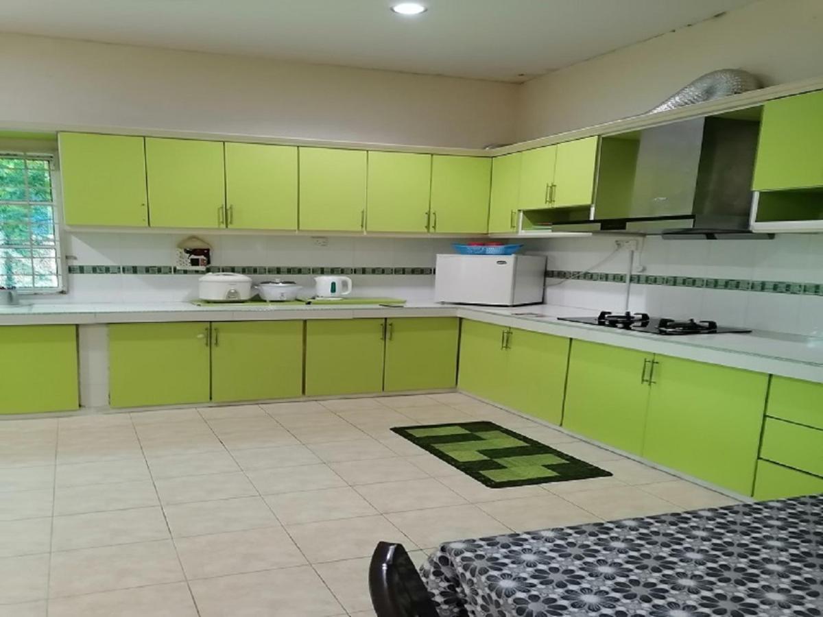 Bukit Baru Homestay Malacca ภายนอก รูปภาพ