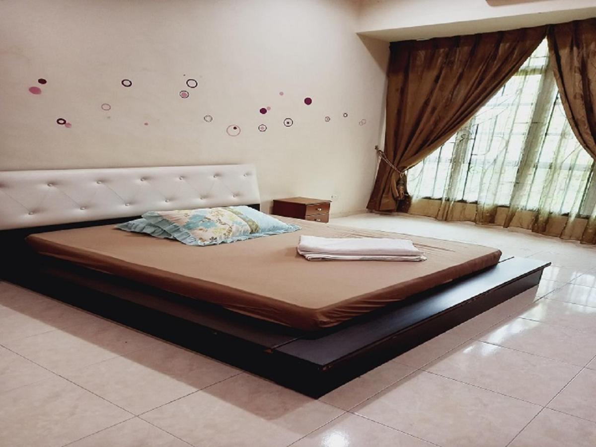 Bukit Baru Homestay Malacca ภายนอก รูปภาพ