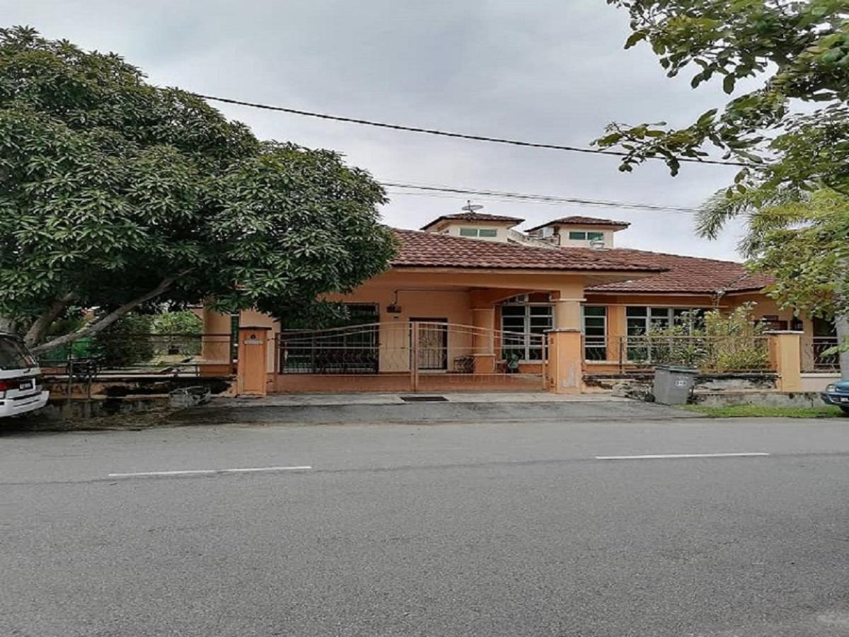 Bukit Baru Homestay Malacca ภายนอก รูปภาพ